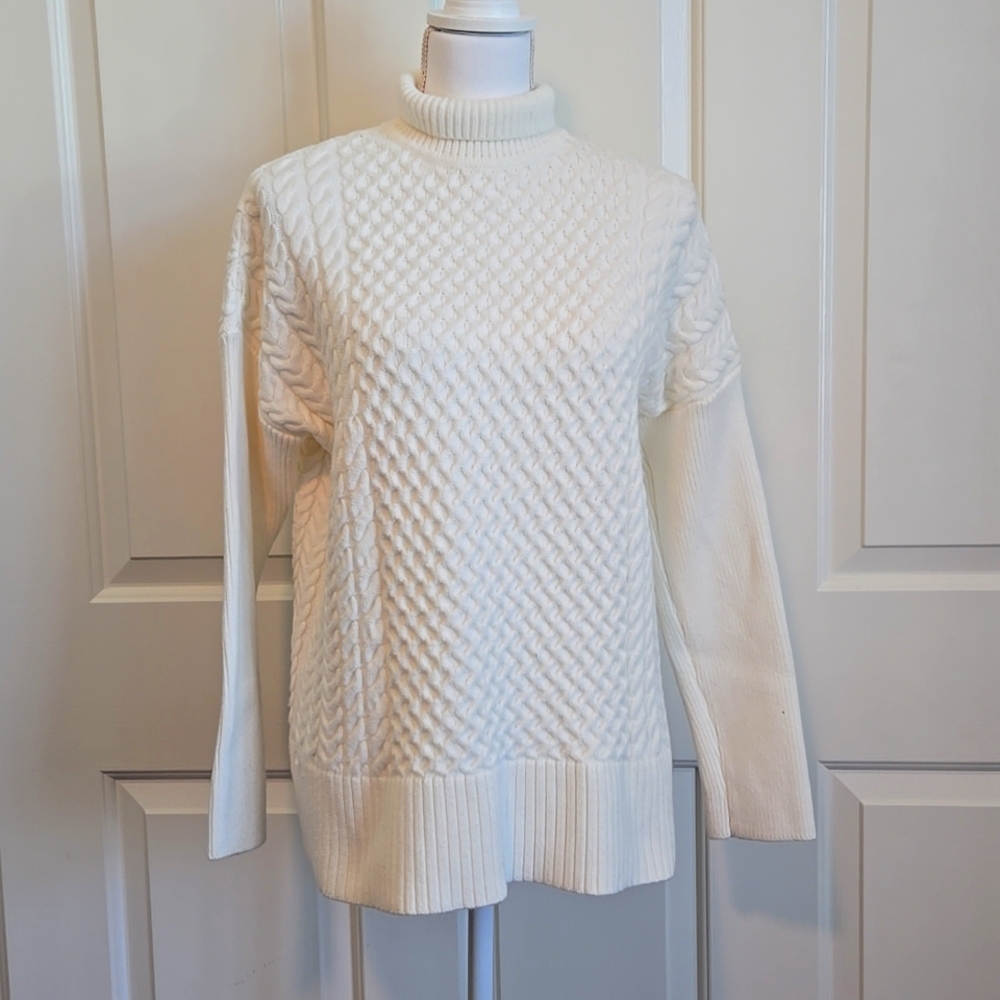 Truth Republic Women’s Medium Cable Knit Cream Turtleneck Sweater